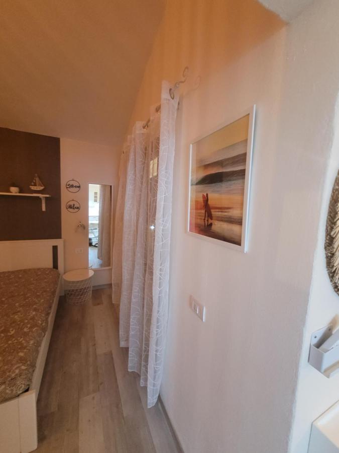 Apartament Surf House Mirice Vignola Mare Zewnętrze zdjęcie