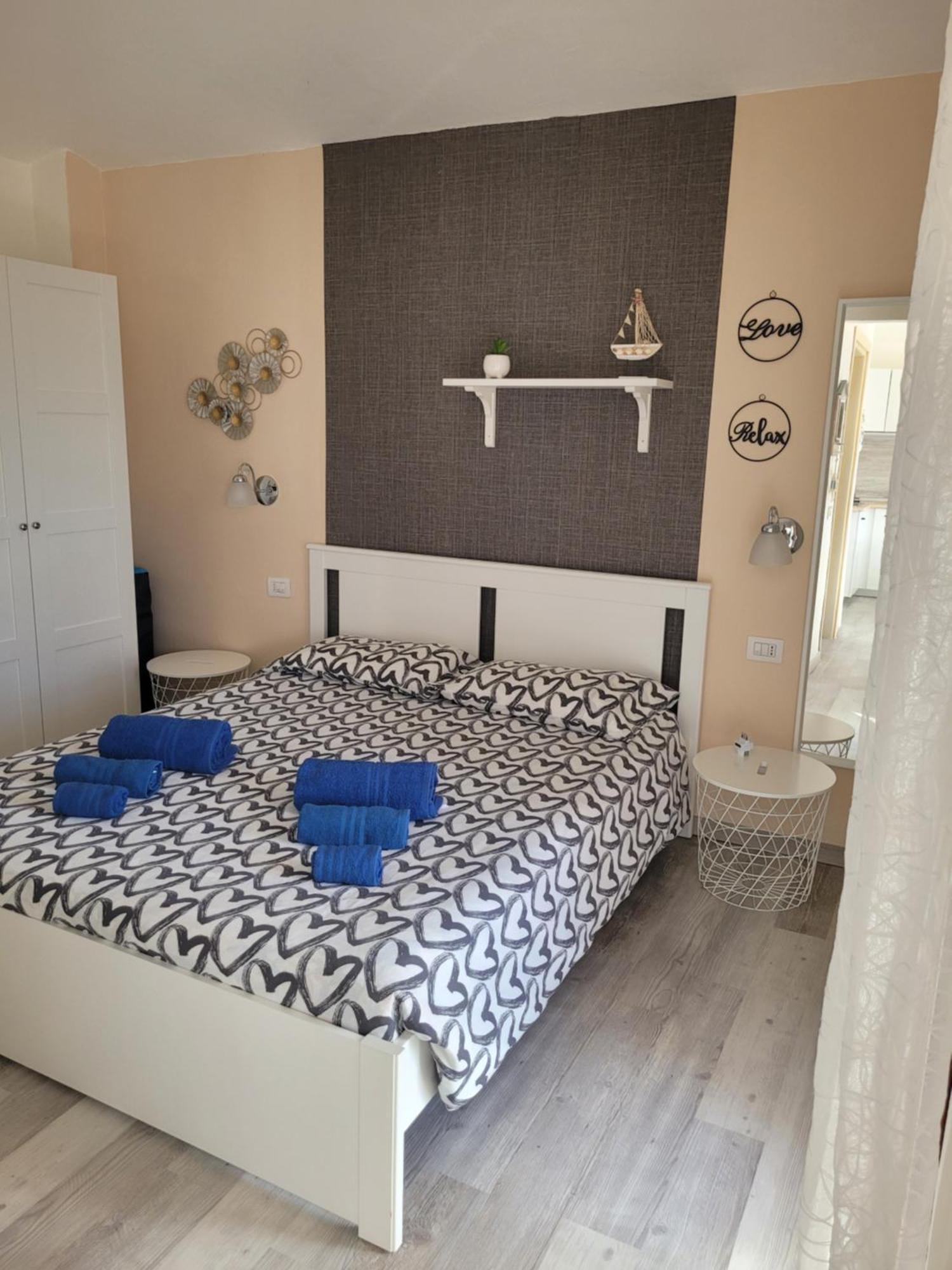 Apartament Surf House Mirice Vignola Mare Zewnętrze zdjęcie