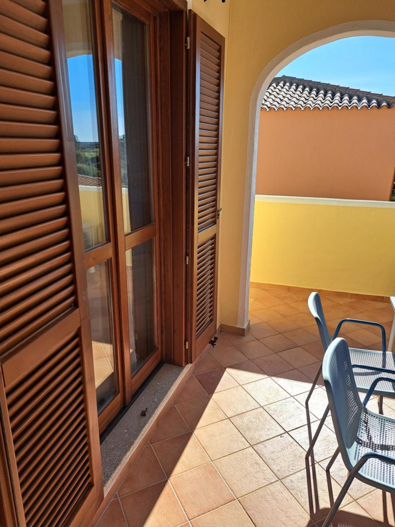 Apartament Surf House Mirice Vignola Mare Zewnętrze zdjęcie